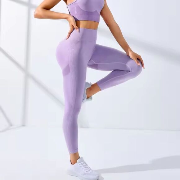 Women's Lavender Leggins Set - Picture 2 of 3